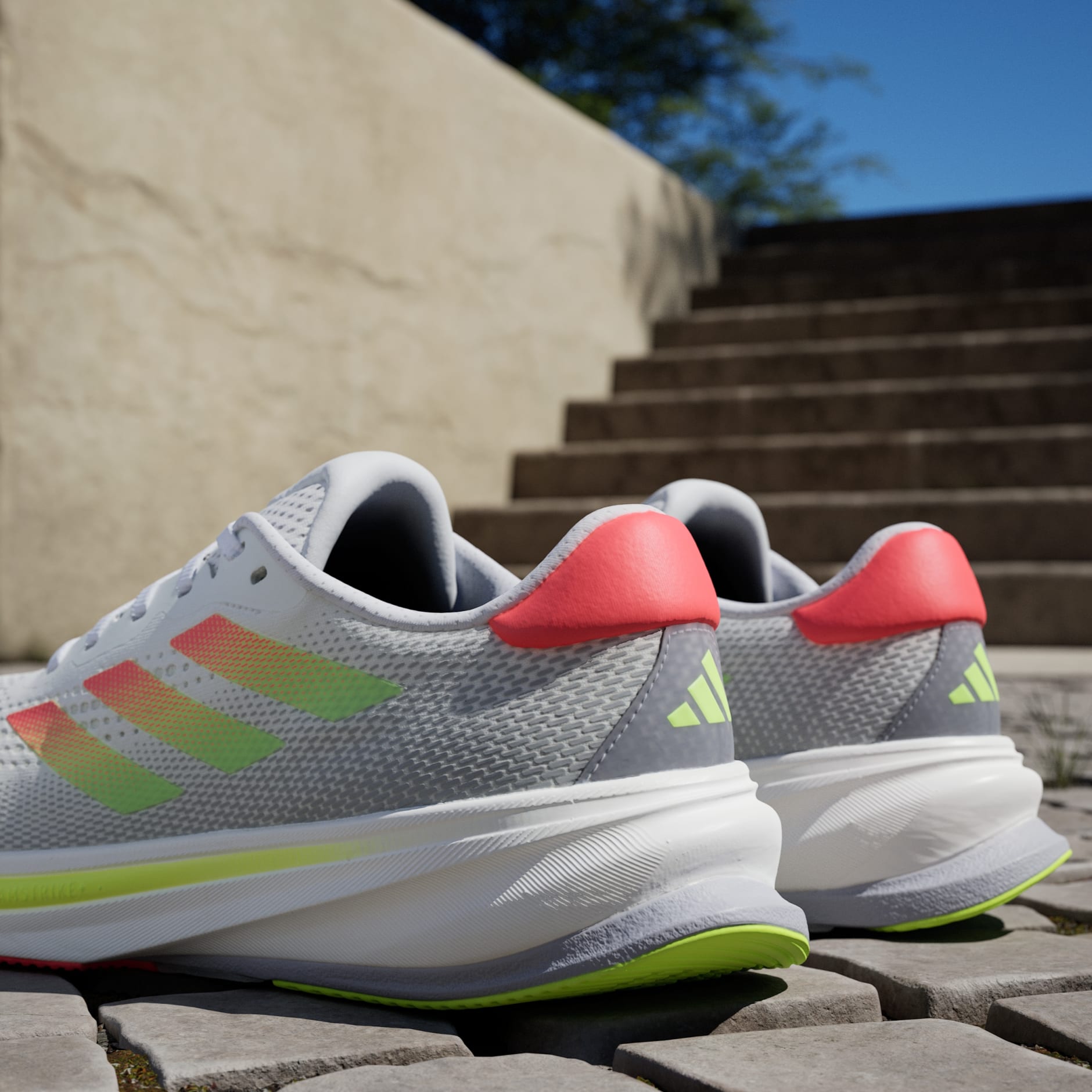 Supernova Rise Running Shoes